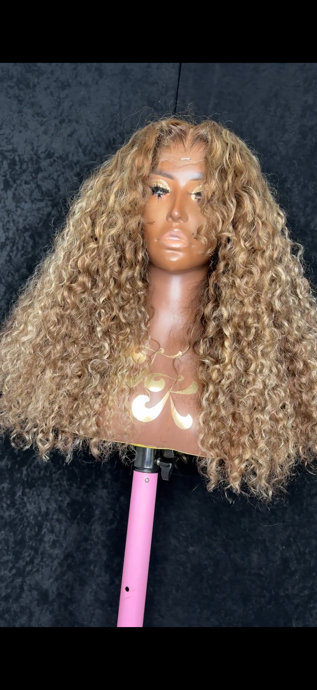 Curly rts
